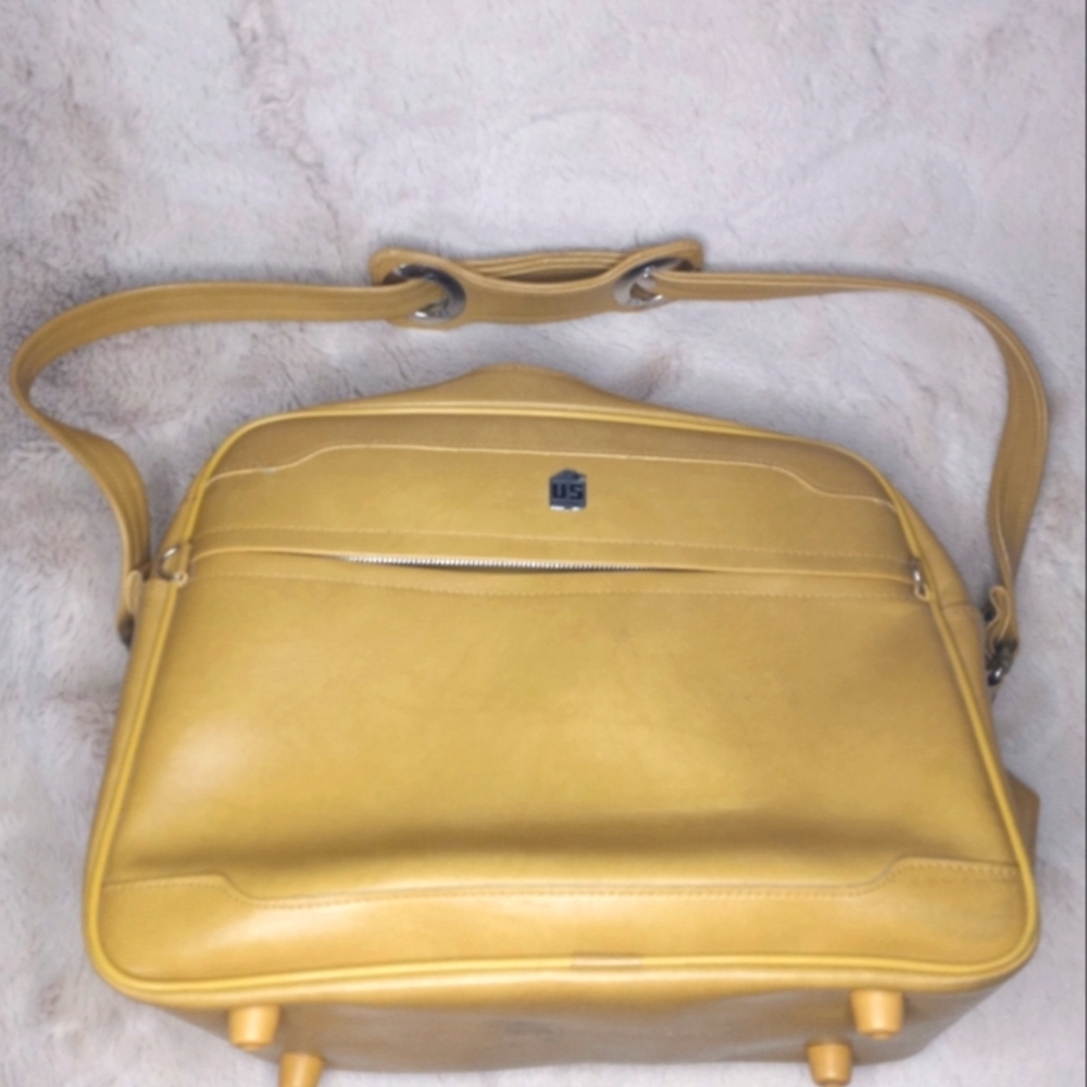 Vintage Retro United States Luggage Corp Classic Shoulder Strap 70s 80s Carry On